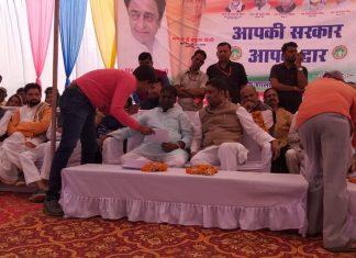 शिक्षामंत्री प्रभूराम चौधरी को नियमितीकरण हेतु अतिथि शिक्षकों ने सौंपा ज्ञापन,पटेरा से संवाद न्यूज के लिए मोहन पटेल की रिपोर्ट