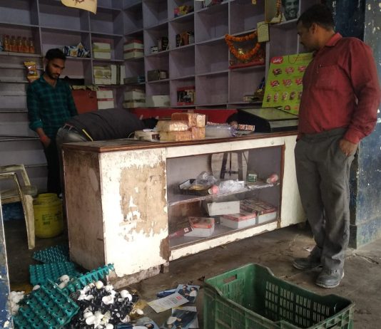 बेकरी सेंटर झिंगुरदा शापिंग सेंटर की दुकान नं 4 में चोरी,सिंगरौली से संवाद न्यूज ब्यूरो गोबिन्द राज की रिपोर्ट
